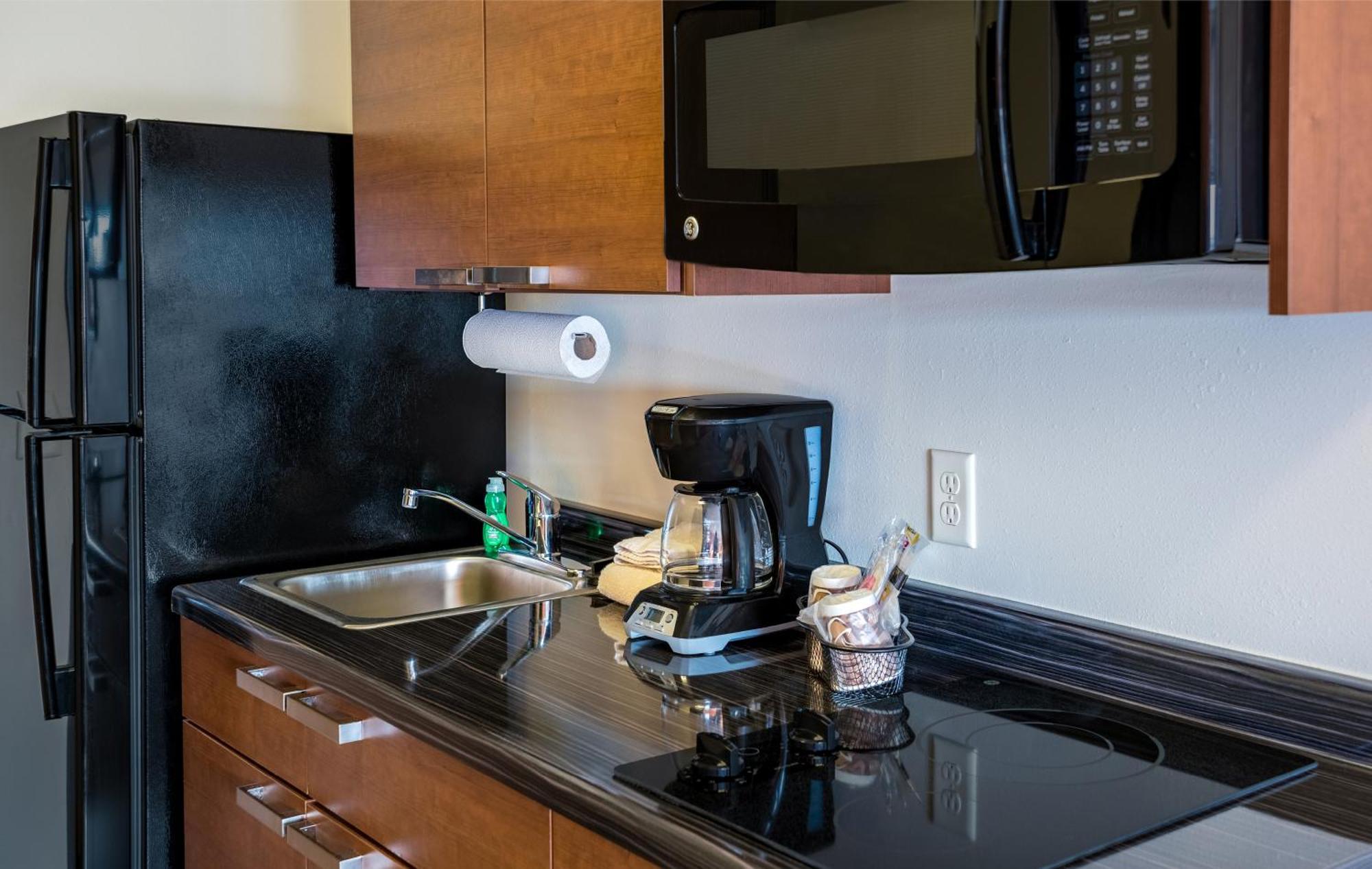 My Place Hotel-Ankeny/Des Moines Ia Bagian luar foto